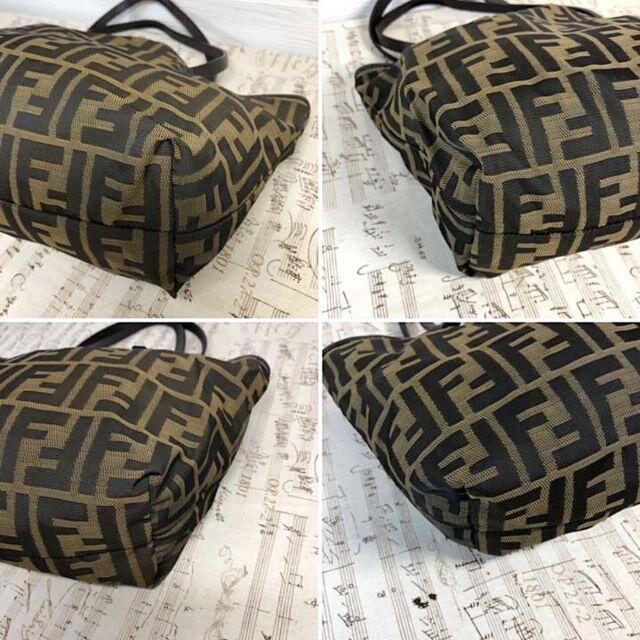 FENDI - 【FENDI】ポーチ　ズッカ柄　ミニバッグ　ジャガード　レザー