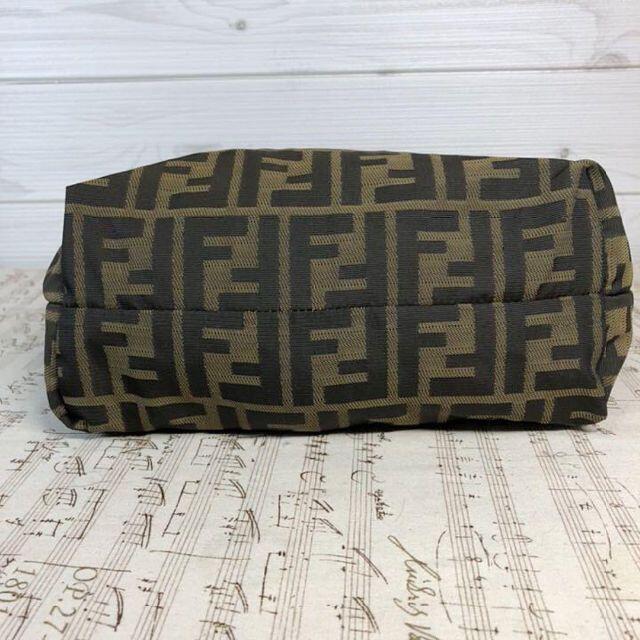 FENDI - 【FENDI】ポーチ　ズッカ柄　ミニバッグ　ジャガード　レザー