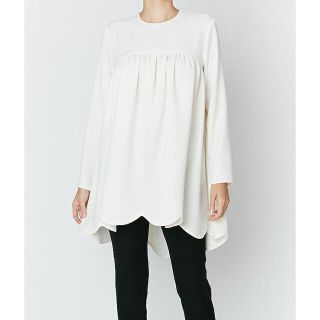 バーニーズニューヨーク(BARNEYS NEW YORK)のYOKOCHAN ヨーコチャン ヘムスカラップブラウス (シャツ/ブラウス(長袖/七分))