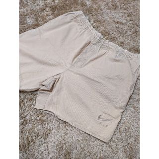 ナイキ(NIKE)のナイキ ハーフパンツ ショートパンツ　NIKE ベージュ(ショートパンツ)