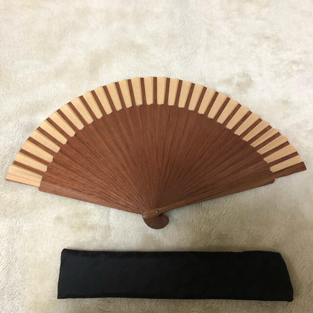 専用 ロエベ 扇子 | gulatilaw.com