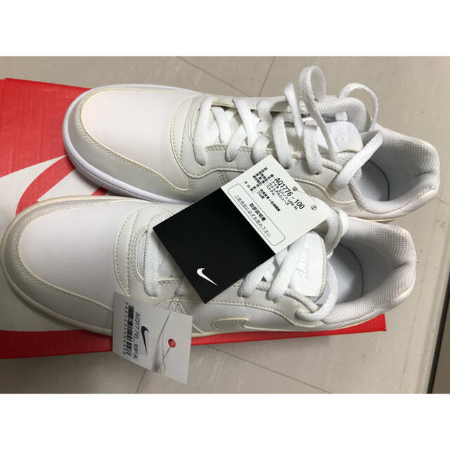 NIKE(ナイキ)の☆新品☆NIKE☆スニーカー☆ナイキ エバノン LOW SL AQ メンズの靴/シューズ(スニーカー)の商品写真