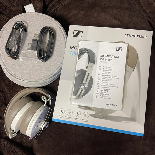 SENNHEISER(ゼンハイザー)のSennheiser MOMENTUM Wireless M3AEBTXL スマホ/家電/カメラのオーディオ機器(ヘッドフォン/イヤフォン)の商品写真