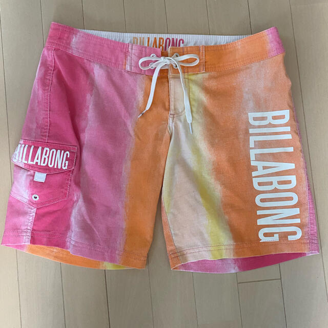 billabong(ビラボン)のBILLABONG✨サーフパンツ✨レディース レディースのパンツ(ショートパンツ)の商品写真