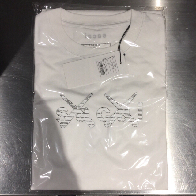sacai x KAWS Print Tシャツ ホワイト サイズ3 XL 新品 1