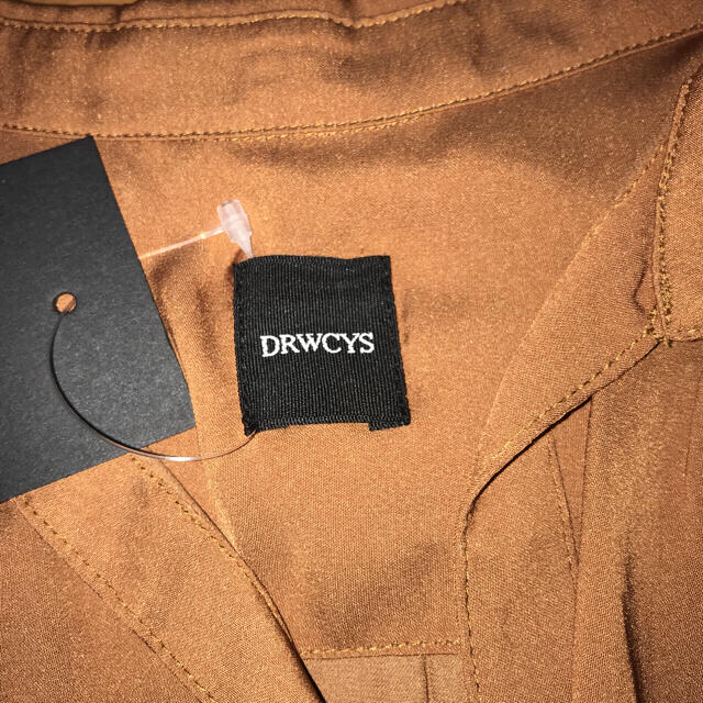 DRWCYS(ドロシーズ)のDRWCYS  サテンドロストシャツワンピース レディースのワンピース(ロングワンピース/マキシワンピース)の商品写真