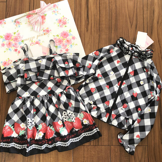 mezzo piano - 【ご専用】メゾピアノ 新品水着&ラッシュガード 110の ...