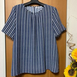 ニジュウサンク(23区)の美品　23区 ドットストライプブラウス 大きいサイズ44(シャツ/ブラウス(半袖/袖なし))