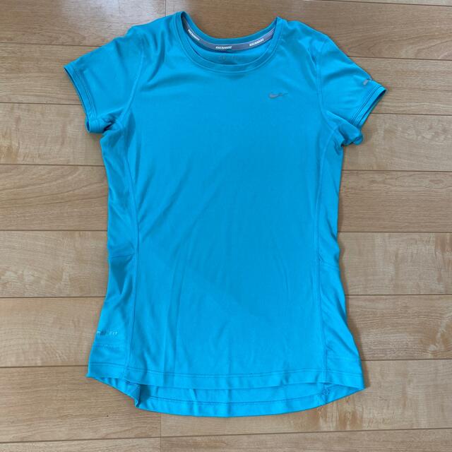 NIKE(ナイキ)のNIKE ドライフィット　Ｔシャツ スポーツ/アウトドアのランニング(ウェア)の商品写真