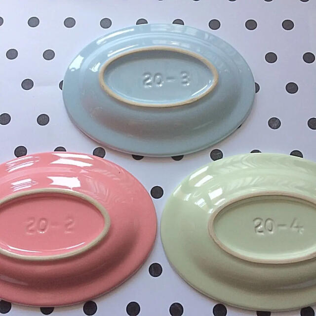 LE CREUSET(ルクルーゼ)の♡ルクルーゼ  ミニオーバル プレート パステル LE CREUSET 新品 インテリア/住まい/日用品のキッチン/食器(食器)の商品写真