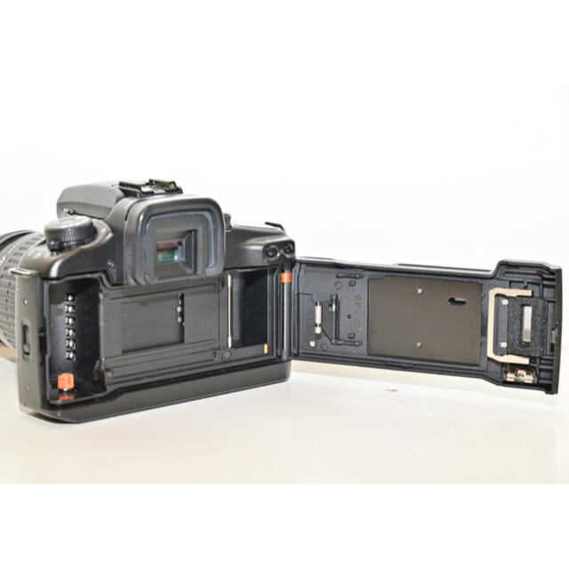Canon(キヤノン)のフィルムカメラ　CANON EOS7  スマホ/家電/カメラのカメラ(フィルムカメラ)の商品写真