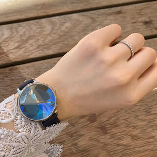 【新作からSALEアイテム等お得な商品満載】  腕時計　ライトブルー SWAROVSKI♡スワロフスキー 腕時計(アナログ)