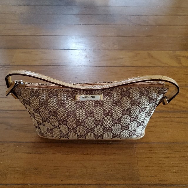 Gucci(グッチ)のGUCCI　デザートポーチ レディースのバッグ(その他)の商品写真