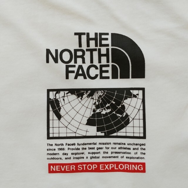 THE NORTH FACE(ザノースフェイス)の【海外限定】TNF メンズ ホワイト　US/XXLサイズ　日本サイズ4L メンズのトップス(Tシャツ/カットソー(半袖/袖なし))の商品写真