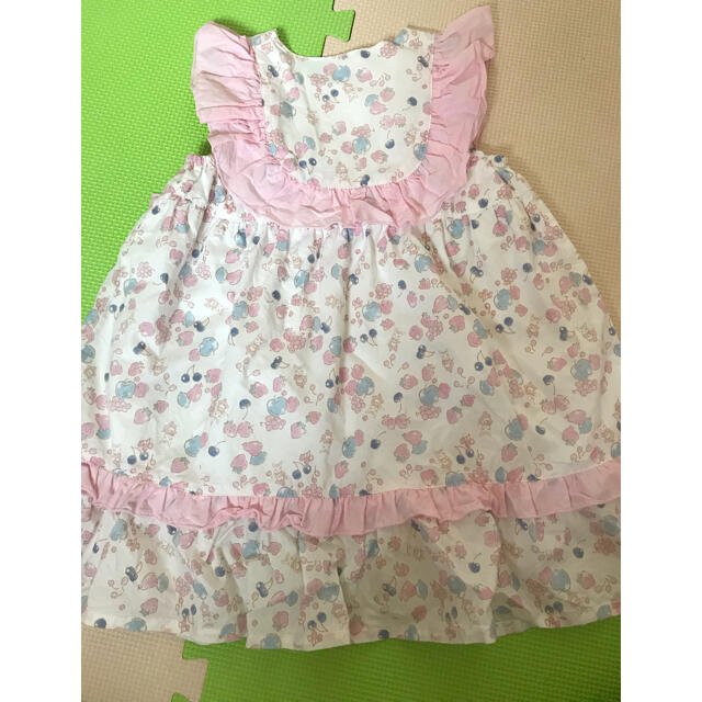 coeur a coeur(クーラクール)のクーラクール　いちごワンピース セット キッズ/ベビー/マタニティのキッズ服女の子用(90cm~)(ワンピース)の商品写真