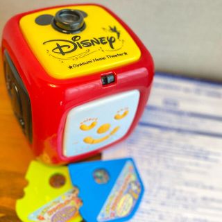 ディズニー(Disney)のDisney 天井いっぱいおやすみホームシアター　ディスク2枚付き(オルゴールメリー/モービル)