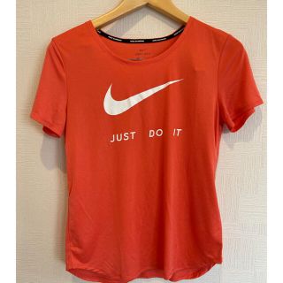 ナイキ(NIKE)のNIKE ナイキ ブラックTシャツ〜DRY-FIT〜サイズS〜オレンジ〜美品(ウェア)