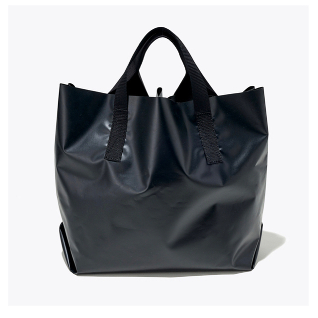 sacai(サカイ)のsacai x KAWS Print Tote Bag レディースのバッグ(トートバッグ)の商品写真