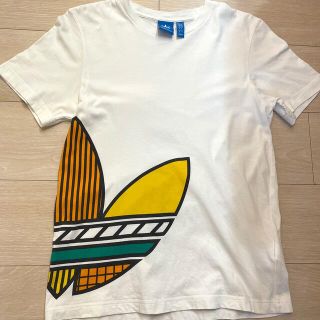 アディダス(adidas)のadidas Tシャツ(Tシャツ/カットソー(半袖/袖なし))