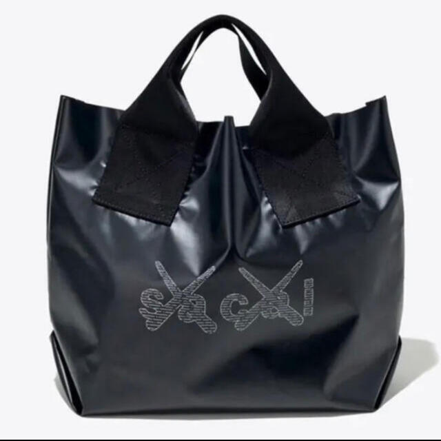 sacai - sacai x KAWS Print Tote Bag 会場限定 トートバッグの+