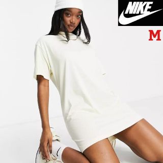 ナイキ(NIKE)の【海外限定】NIKE ワンピース  Mサイズ ホワイト　日本サイズM(ひざ丈ワンピース)