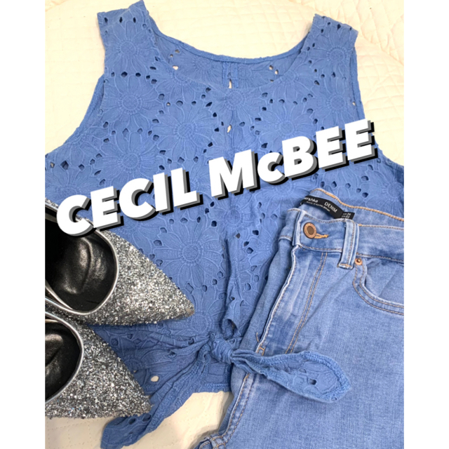 CECIL McBEE 花柄トップス レディースのトップス(シャツ/ブラウス(半袖/袖なし))の商品写真