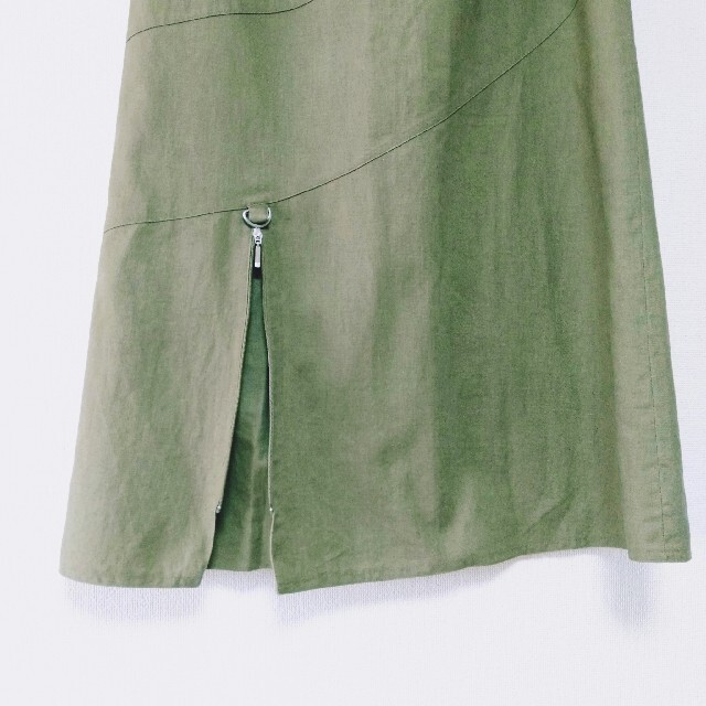 美品　無地オリーブグリーン82cm丈スカート レディースのスカート(ロングスカート)の商品写真