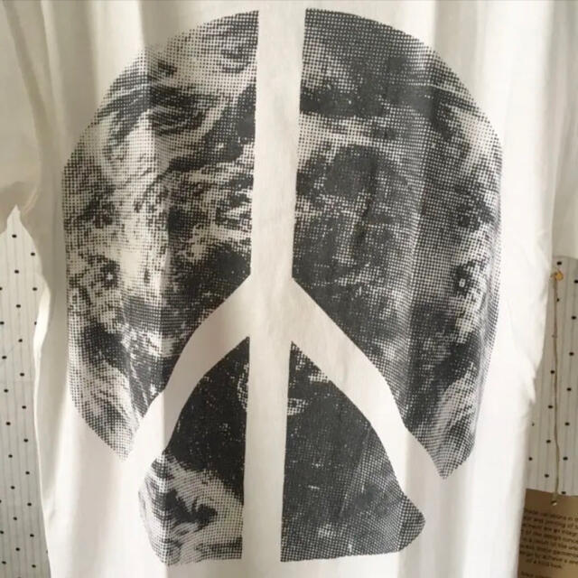 BARNEYS NEW YORK(バーニーズニューヨーク)のZOOEYandLOVE&EIGHTゾーイーUS限定peaceアースTシャツ メンズのトップス(Tシャツ/カットソー(半袖/袖なし))の商品写真