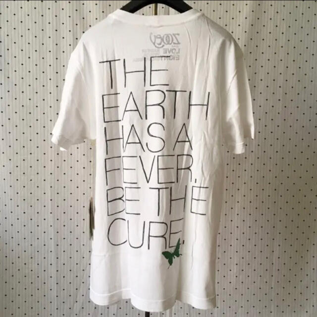 BARNEYS NEW YORK(バーニーズニューヨーク)のZOOEYandLOVE&EIGHTゾーイーUS限定peaceアースTシャツ メンズのトップス(Tシャツ/カットソー(半袖/袖なし))の商品写真
