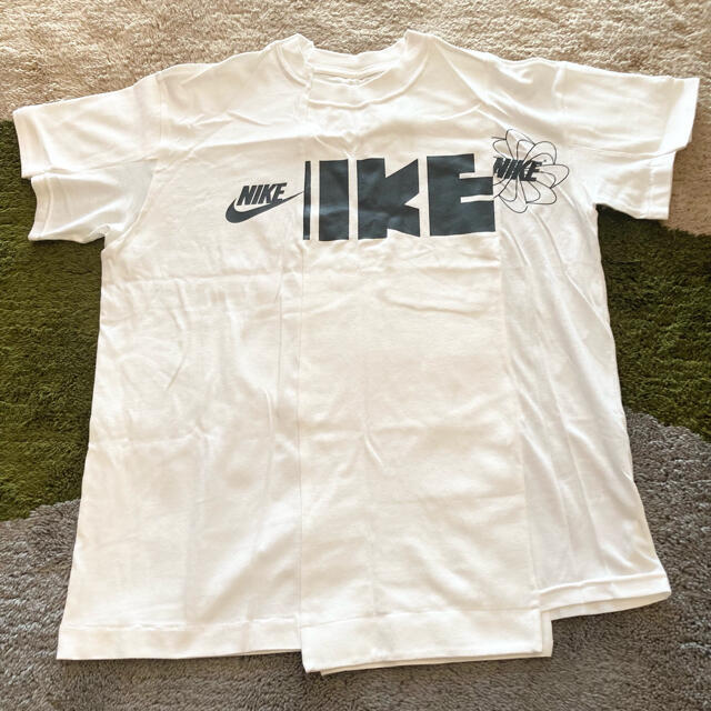 sacai(サカイ)のsacai nike tシャツ xs 新品未使用 メンズのトップス(Tシャツ/カットソー(半袖/袖なし))の商品写真