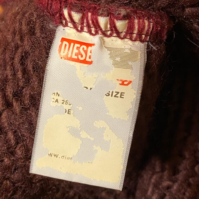 DIESEL(ディーゼル)の【美品】DIESEL メンズ　ニット帽　 メンズの帽子(ニット帽/ビーニー)の商品写真