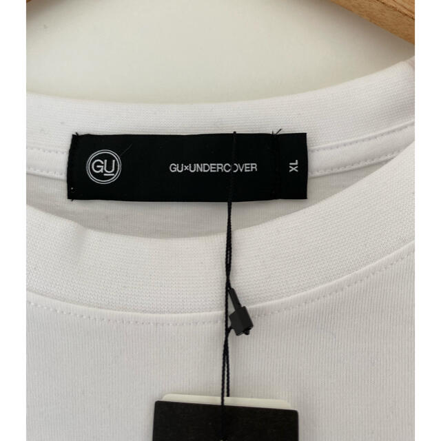 GU(ジーユー)のgu/undercover/新品未使用/Tシャツ/白/XL/定価以下 メンズのトップス(Tシャツ/カットソー(半袖/袖なし))の商品写真