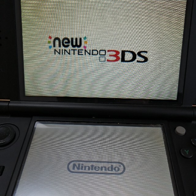 ニンテンドー3DS(ニンテンドー3DS)のnewニンテンドー3DSLL ＋ケース エンタメ/ホビーのゲームソフト/ゲーム機本体(携帯用ゲーム機本体)の商品写真