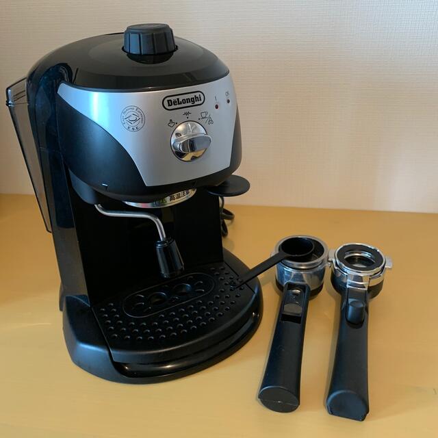 DeLonghi(デロンギ)のよったん様専用　デロンギ　エスプレッソ・カプチーノメーカー スマホ/家電/カメラの調理家電(エスプレッソマシン)の商品写真