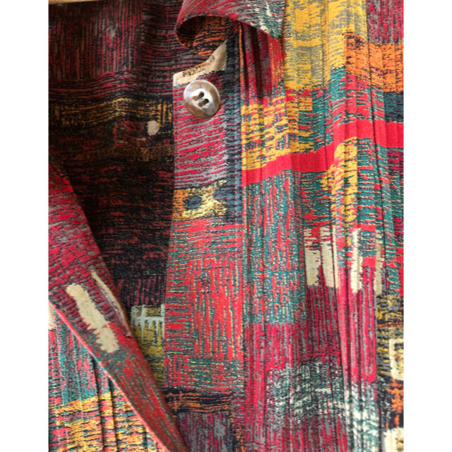 【希少】❤BON CHARDIN❤ シャツ ブラウス 赤 〈M〉プリーツ レトロ レディースのトップス(シャツ/ブラウス(長袖/七分))の商品写真