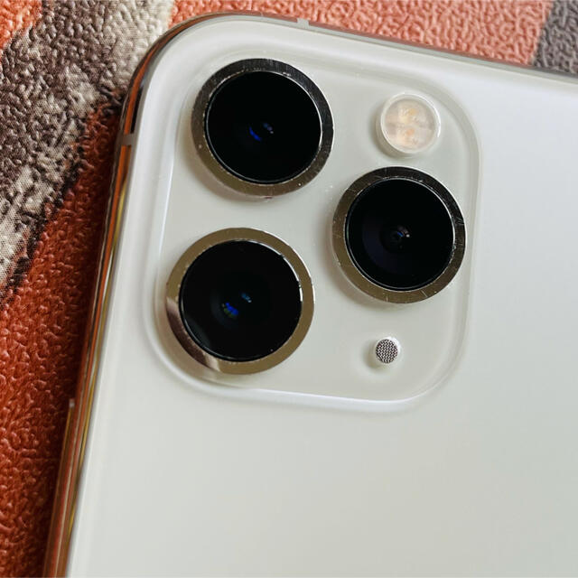 iPhone11 pro max 本体　液晶ガラスフィルム一枚付き