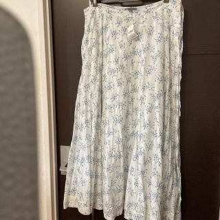 ギャップ(GAP)のGAP ロングフレアースカート　新品(ロングスカート)