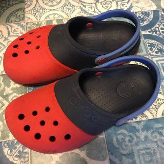 クロックス スニーカーの通販 800点以上 Crocsを買うならラクマ クロックス スニーカーの通販 800点以上 Crocsを買うならラクマ