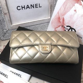 シャネル(CHANEL)の【美品★】22番台　シャネル　キャビアスキン　マトラッセ　長財布　ココマーク(財布)