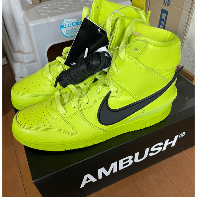 NIKE(ナイキ)のNIKE DUNK HI AMBUSH ナイキ ダンク アンブッシュ　28 メンズの靴/シューズ(スニーカー)の商品写真