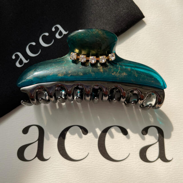 acca(アッカ)の【新品未使用】acca✦限定QUEEN CATENA　中クリップ レディースのヘアアクセサリー(バレッタ/ヘアクリップ)の商品写真