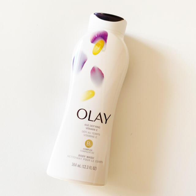 P&G(ピーアンドジー)のOLAY＊オレイ ボディウォッシュ 364ml ビタミンE ボディソープ コスメ/美容のボディケア(ボディソープ/石鹸)の商品写真