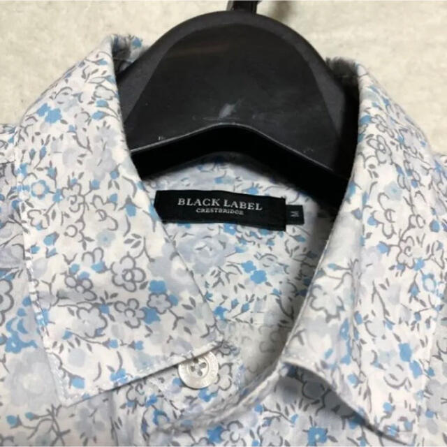 BLACK LABEL CRESTBRIDGE(ブラックレーベルクレストブリッジ)の花柄　ブラックレーベルシャツ メンズのトップス(シャツ)の商品写真