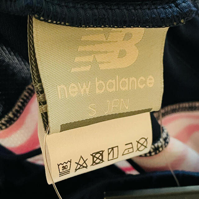 New Balance(ニューバランス)の【値下げ】ニューバランス レディース スカート Sサイズ スポーツ/アウトドアのランニング(ウェア)の商品写真