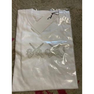 サカイ(sacai)の送料込 sacai KAWS TOKYO FIRST 会場限定 Tシャツ カウズ(Tシャツ/カットソー(半袖/袖なし))