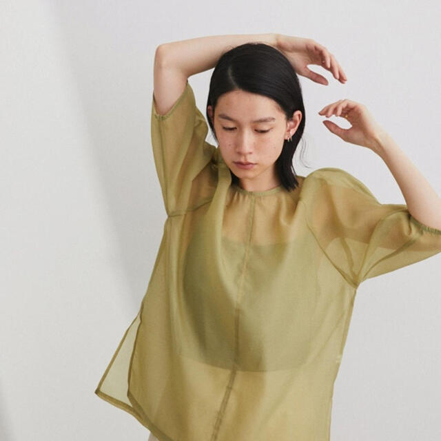 アイボリー×レッド stylemixer スタイルミキサー フォルムスリーブ シアー 田中みな実 - 通販 - mastercat.com.br