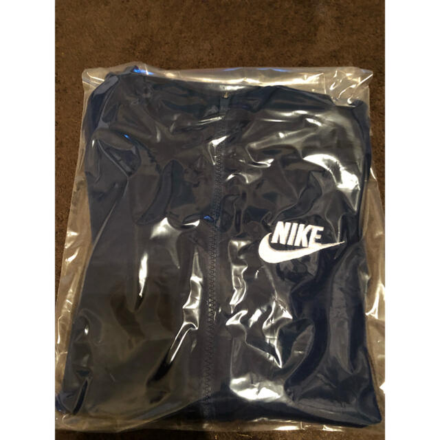 NIKE(ナイキ)のナイキ　パーカー　子供服　M キッズ/ベビー/マタニティのキッズ服男の子用(90cm~)(ジャケット/上着)の商品写真