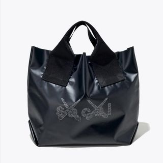 サカイ(sacai)のsacai × KAWS TOKYO FIRST 会場限定トートバッグ(トートバッグ)