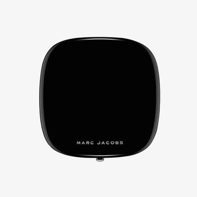 MARC JACOBS(マークジェイコブス)のMarc Jacobs ブロンザー　日本未発売 コスメ/美容のベースメイク/化粧品(フェイスカラー)の商品写真