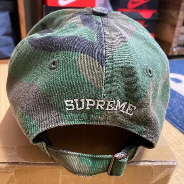 Supreme(シュプリーム)のsupreme Sロゴキャップ  NIKETシャツピンク メンズの帽子(キャップ)の商品写真